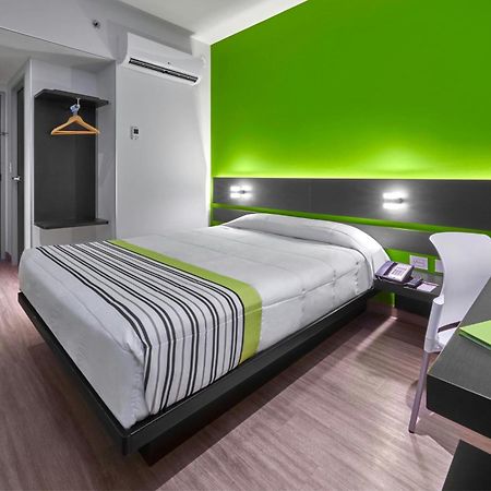 City Express Junior By Marriott Puebla Angelopolis מראה חיצוני תמונה