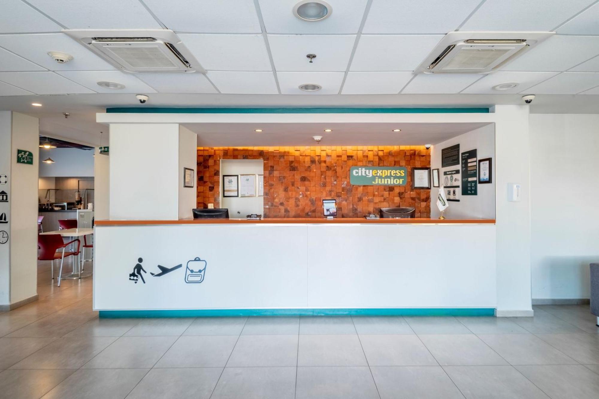 City Express Junior By Marriott Puebla Angelopolis מראה חיצוני תמונה