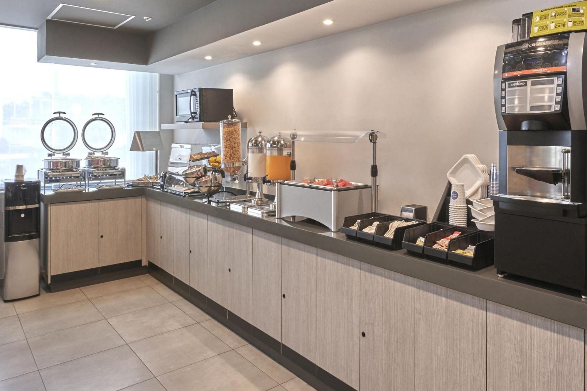 City Express Junior By Marriott Puebla Angelopolis מראה חיצוני תמונה